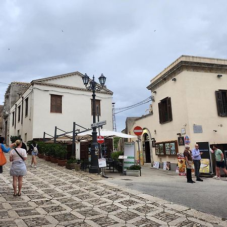Porta Trapani Guest House 埃里切 外观 照片