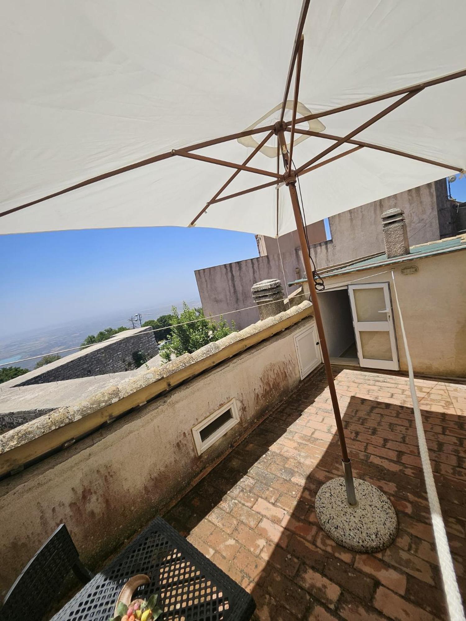 Porta Trapani Guest House 埃里切 外观 照片