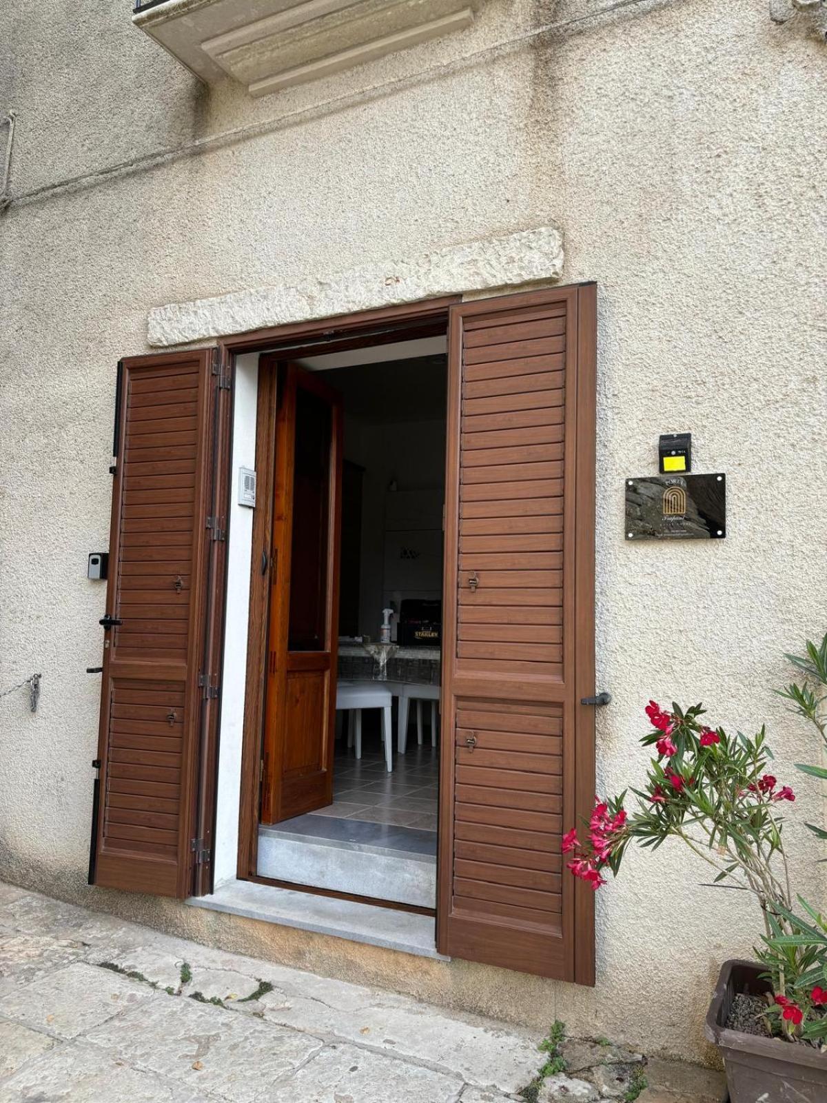 Porta Trapani Guest House 埃里切 外观 照片
